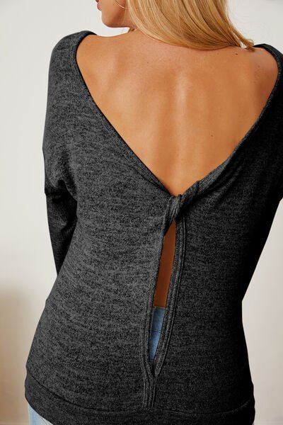 Chic Backless Boat Neck T-Shirt with Relaxed Dropped Shoulders