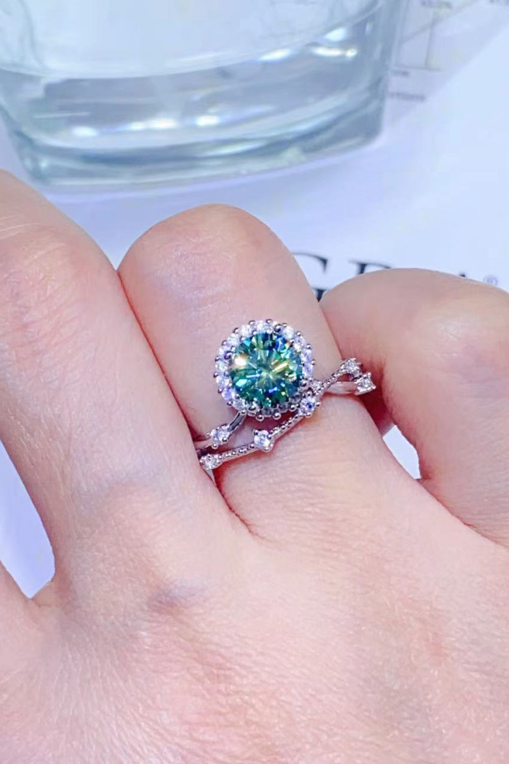 1 Carat Moissanite Platinum-Plated Ring for Elegant Style