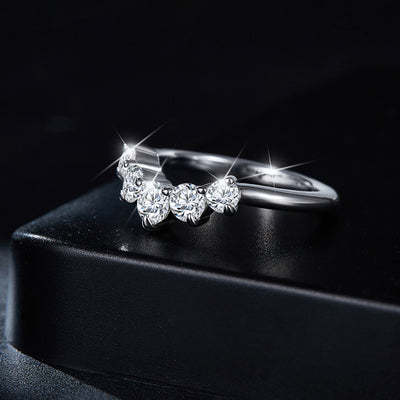 Inlaid Moissanite 925 Sterling Silver Ring for Elegance