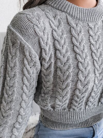 Chic Cable-Knit Round Neck Sweater for Effortless Style