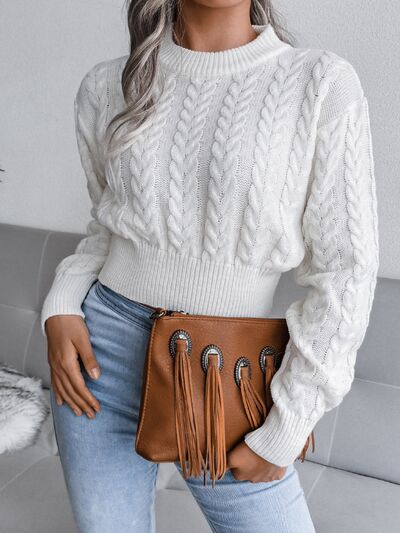 Chic Cable-Knit Round Neck Sweater for Effortless Style