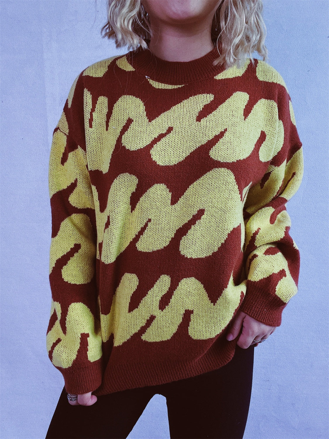 Chic Two-Tone Long Sleeve Knit Pullover for Stylish Comfort