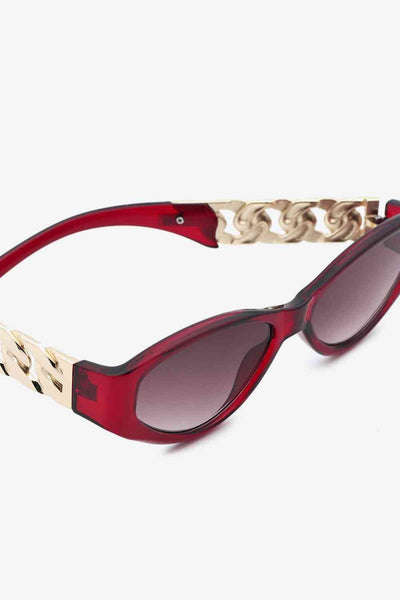 Chic Cat Eye Sunglasses with Chain Detail Temples