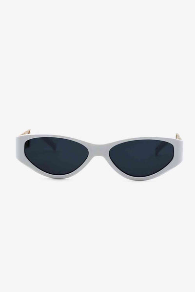Chic Cat Eye Sunglasses with Chain Detail Temples