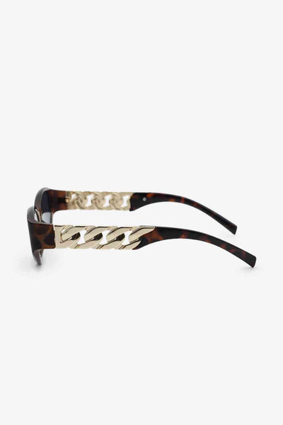 Chic Cat Eye Sunglasses with Chain Detail Temples