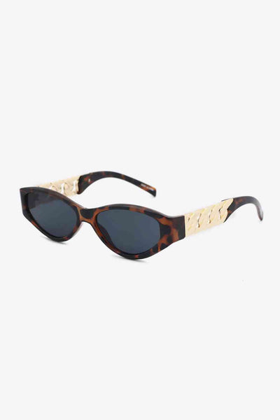 Chic Cat Eye Sunglasses with Chain Detail Temples