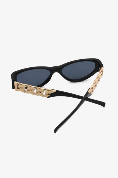 Chic Cat Eye Sunglasses with Chain Detail Temples
