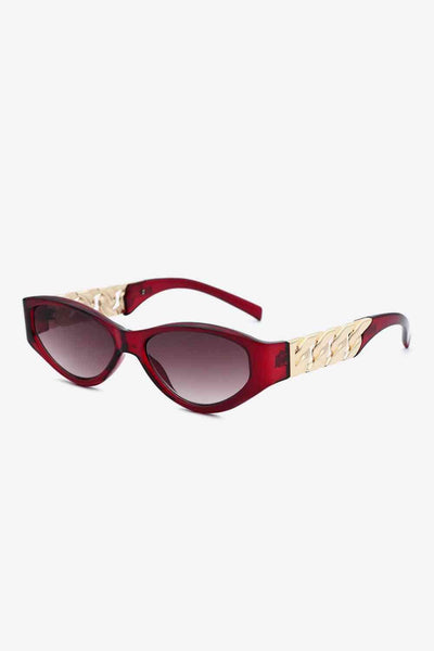 Chic Cat Eye Sunglasses with Chain Detail Temples