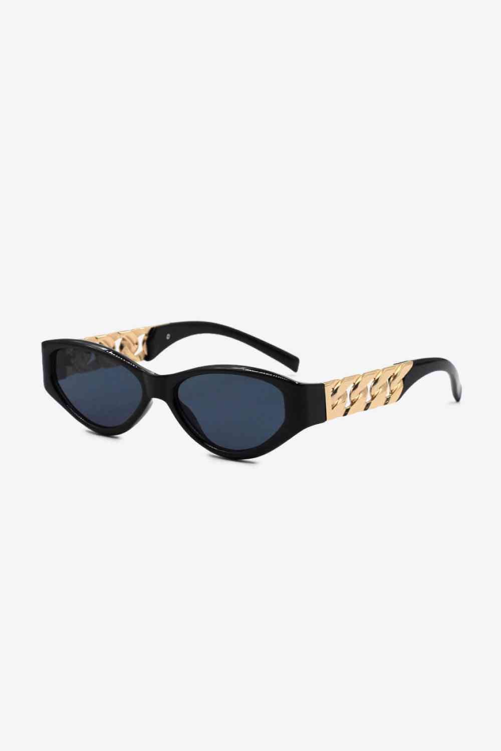 Chic Cat Eye Sunglasses with Chain Detail Temples