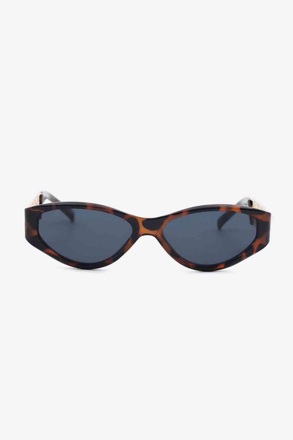 Chic Cat Eye Sunglasses with Chain Detail Temples