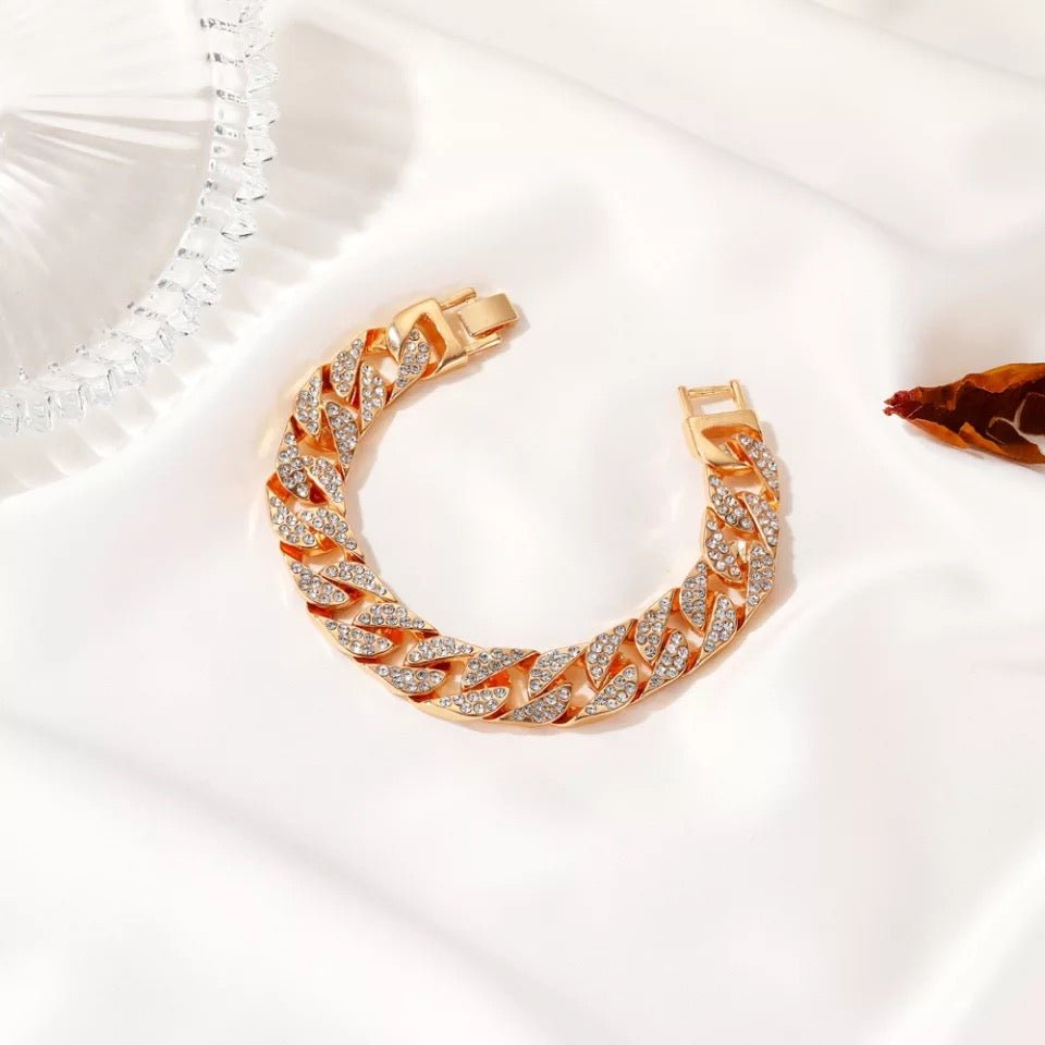 Cuban Link Bracelet For Men And Women Unisex Jewelry Timeless Elegant Accessory Must Have