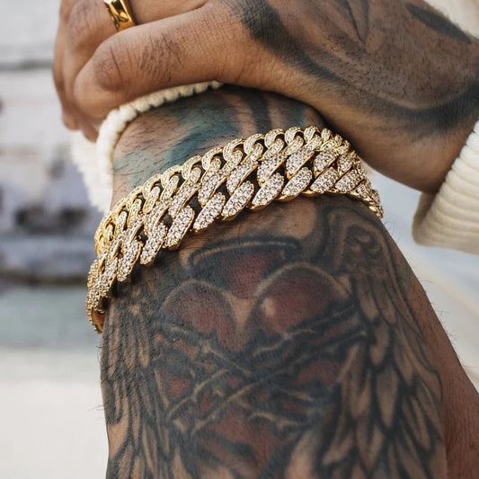 Cuban Link Bracelet For Men And Women Unisex Jewelry Timeless Elegant Accessory Must Have