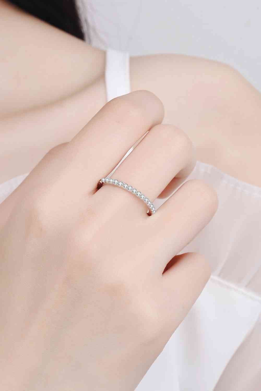 Curious Time 925 Sterling Silver Moissanite Ring for All Occasions
