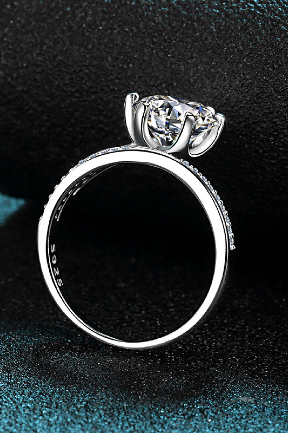 Stunning 3 Carat Moissanite 6-Prong Ring for Elegance