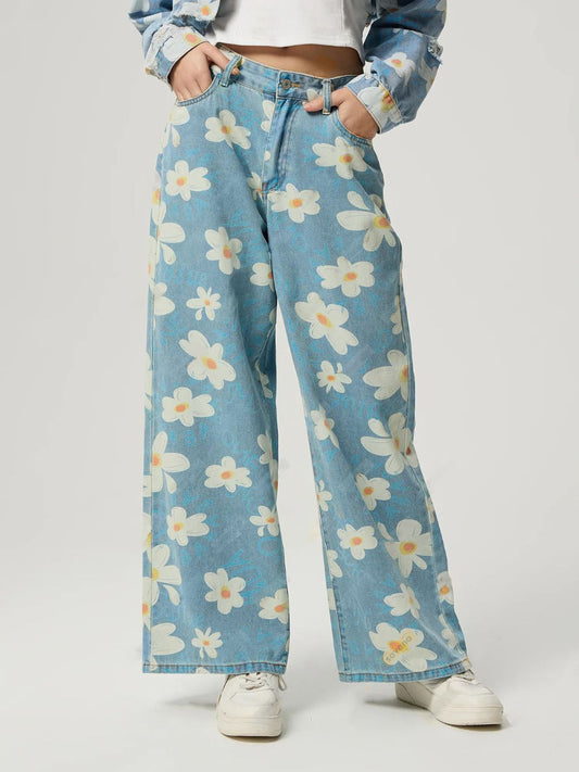 Pocketed Floral Wide Leg Jeans for Stylish Comfort