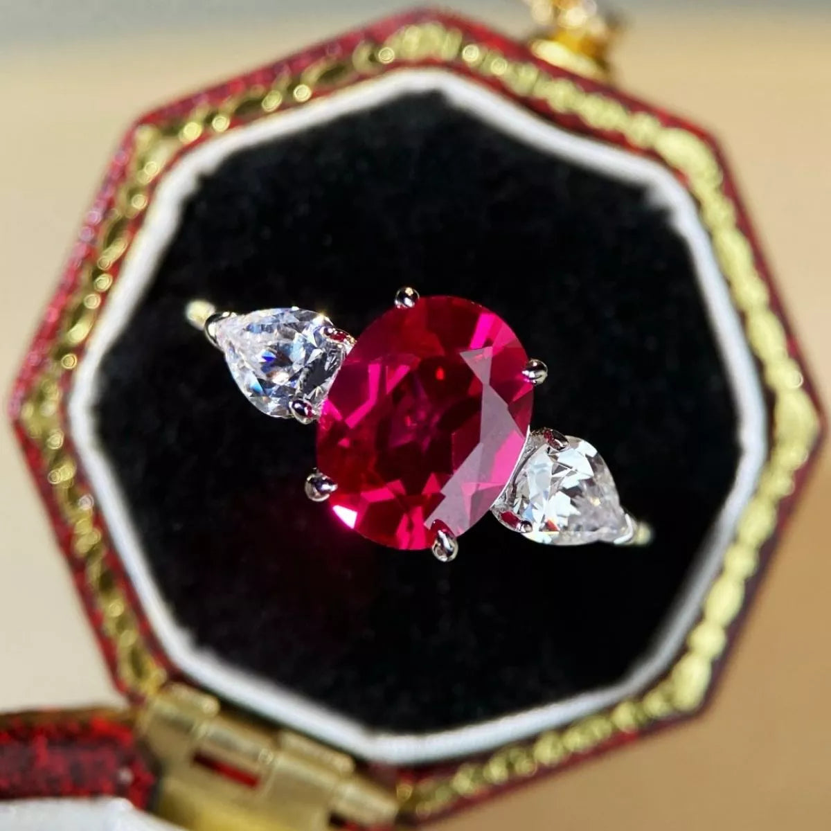 925 Sterling Silver Zircon Oval Ring