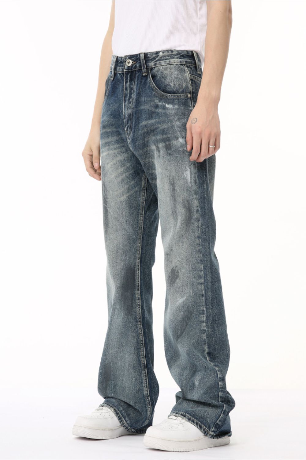 Cat's Whiskers Jeans with Pockets for Stylish Comfort