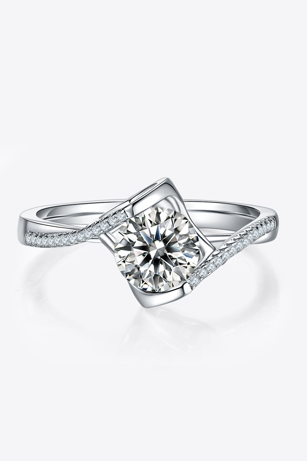 1 Carat Moissanite 925 Sterling Silver Twisted Ring Design