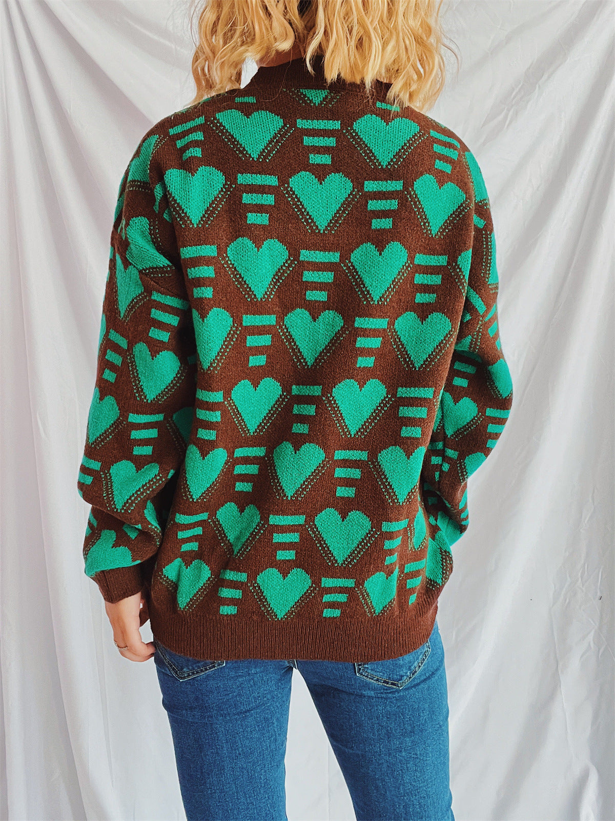 Charming Heart Contrast Oversized Sweater for Cozy Style