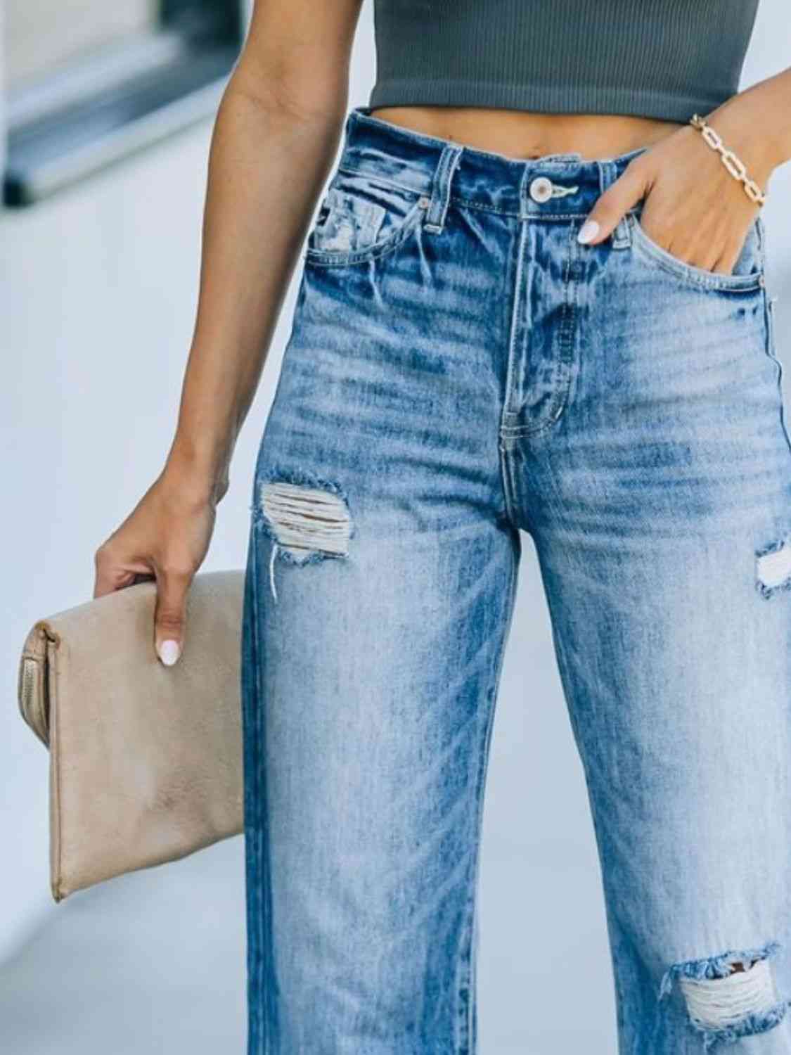 Rugged Distressed Classic Straight Jeans for Ultimate Style