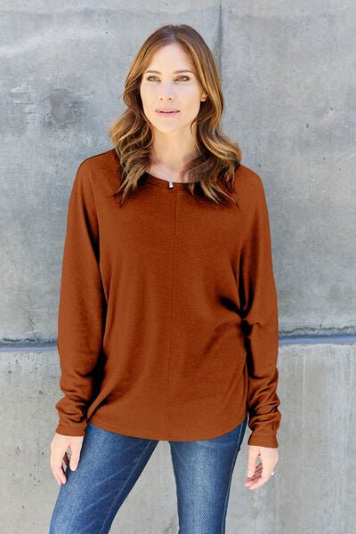 Essential Long Sleeve Round Neck Tee for Any Occasion