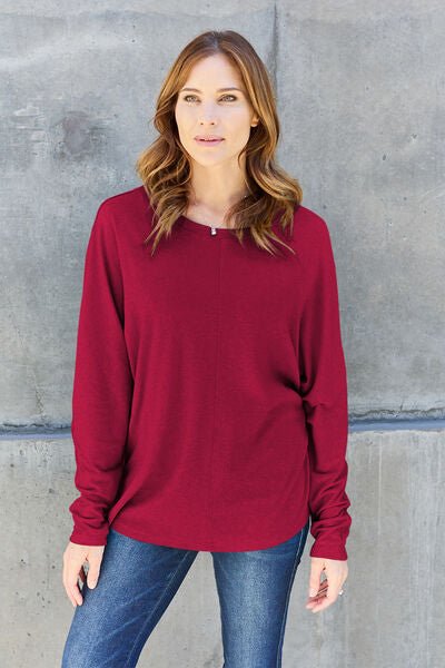 Essential Long Sleeve Round Neck Tee for Any Occasion