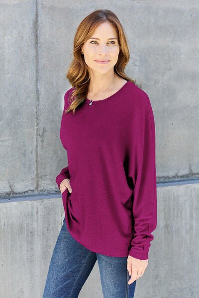Essential Long Sleeve Round Neck Tee for Any Occasion