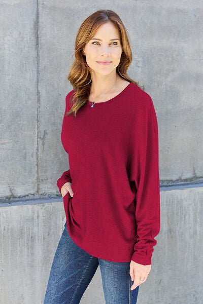 Essential Long Sleeve Round Neck Tee for Any Occasion