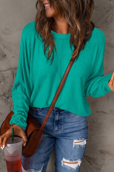 Essential Long Sleeve Round Neck Tee for Any Occasion