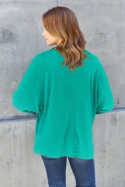 Essential Long Sleeve Round Neck Tee for Any Occasion