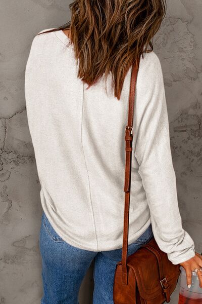 Essential Long Sleeve Round Neck Tee for Any Occasion