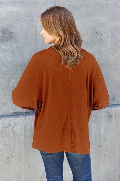 Essential Long Sleeve Round Neck Tee for Any Occasion