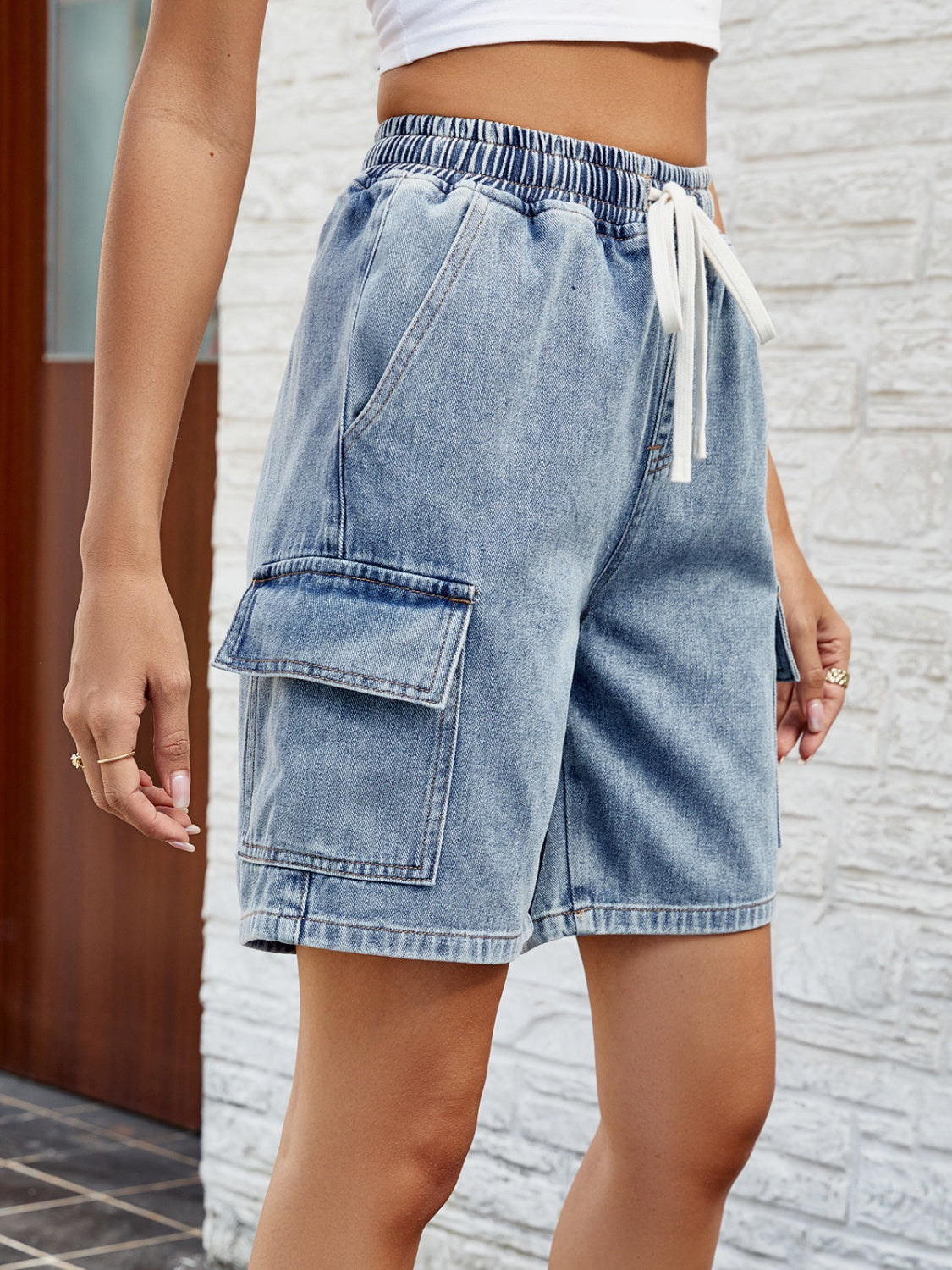 Chic Adjustable Denim Shorts with Convenient Pockets for Summer