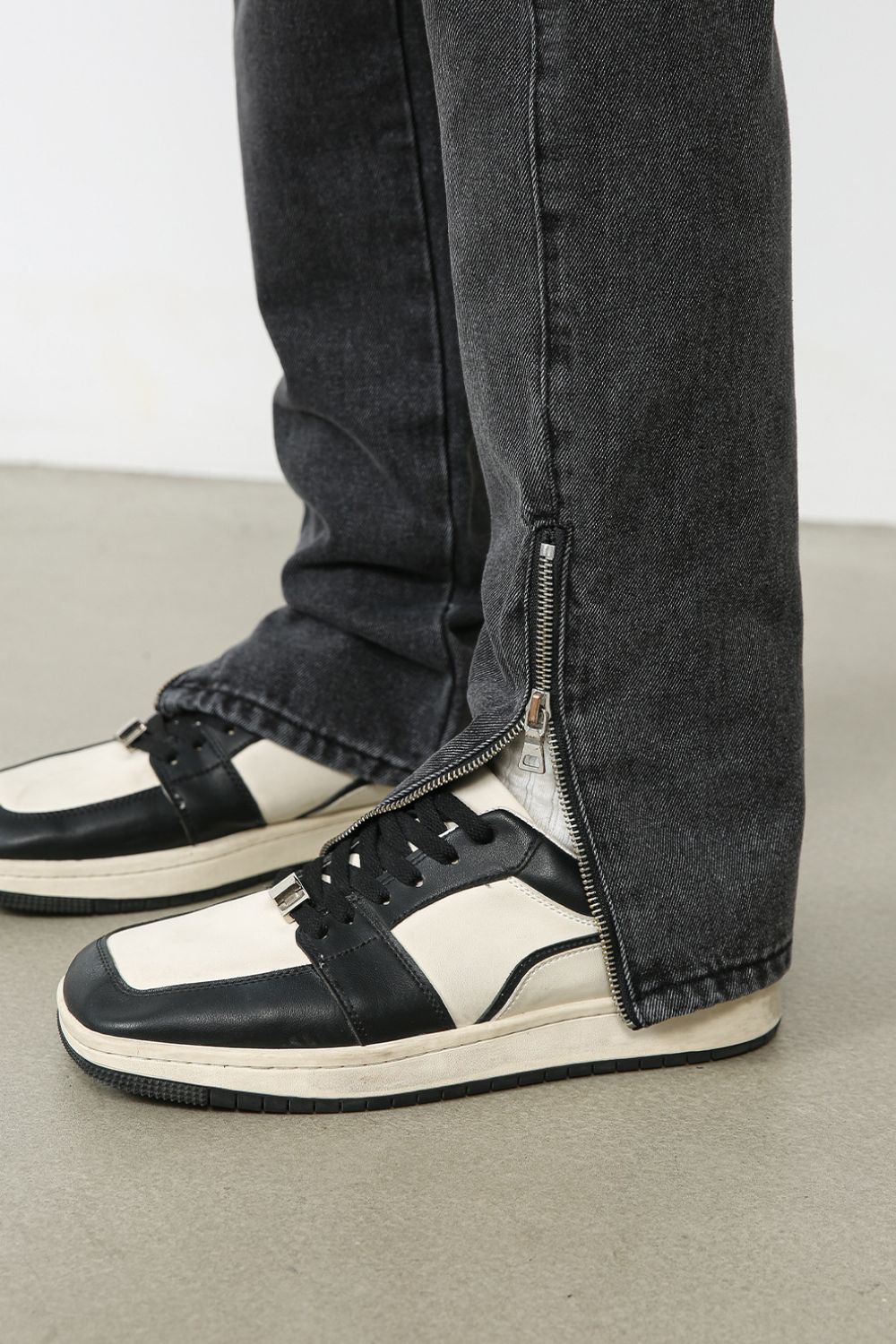 Men's Decor Zip Jeans with Pockets for Casual Style