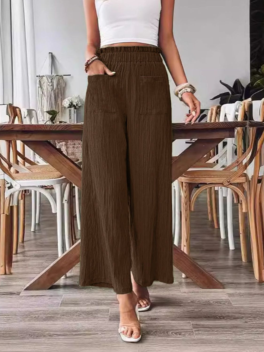 Chic Wide Leg Trousers with Elastic Waist and Pockets