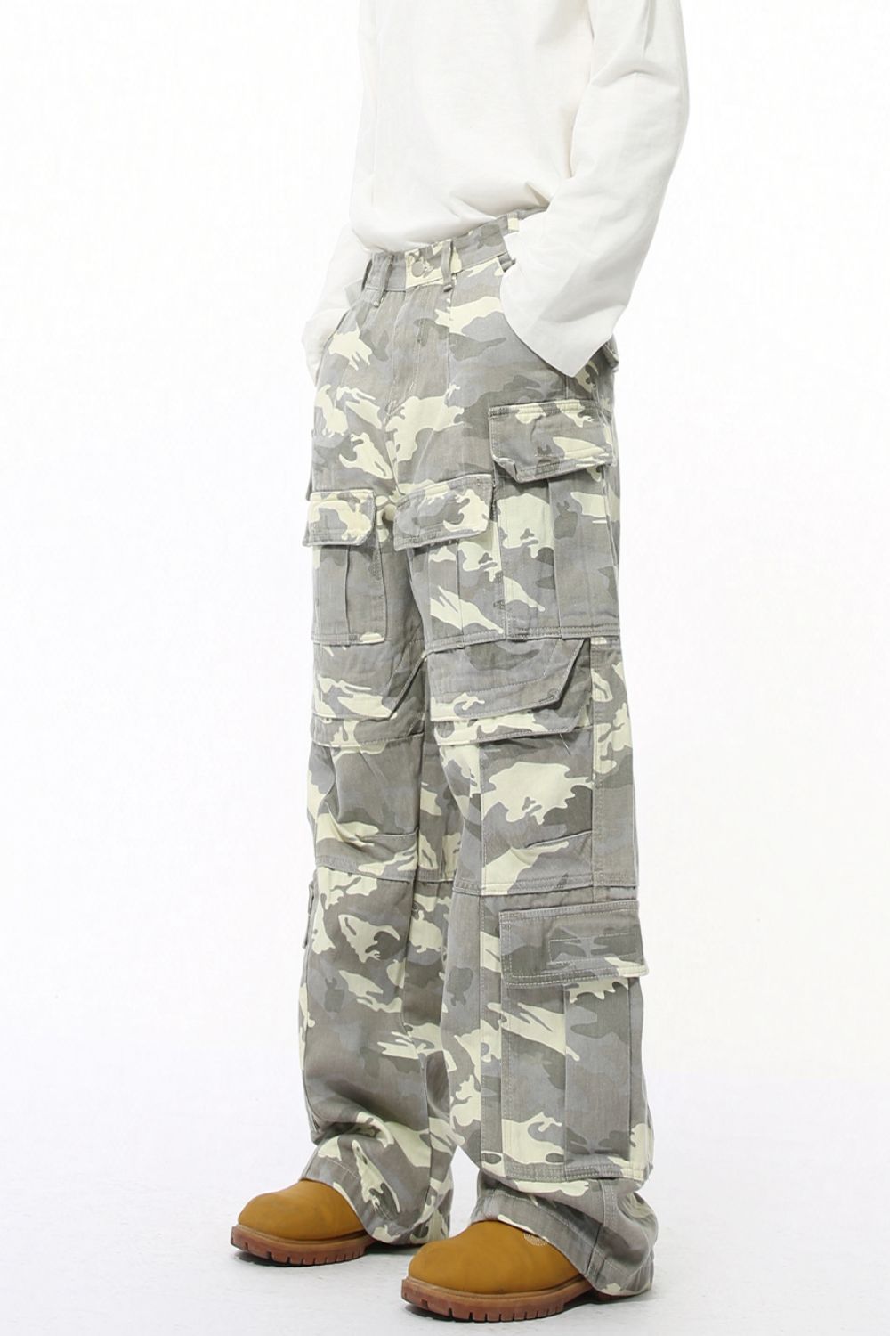 Men's Camouflage Straight Cargo Jeans for Stylish Comfort