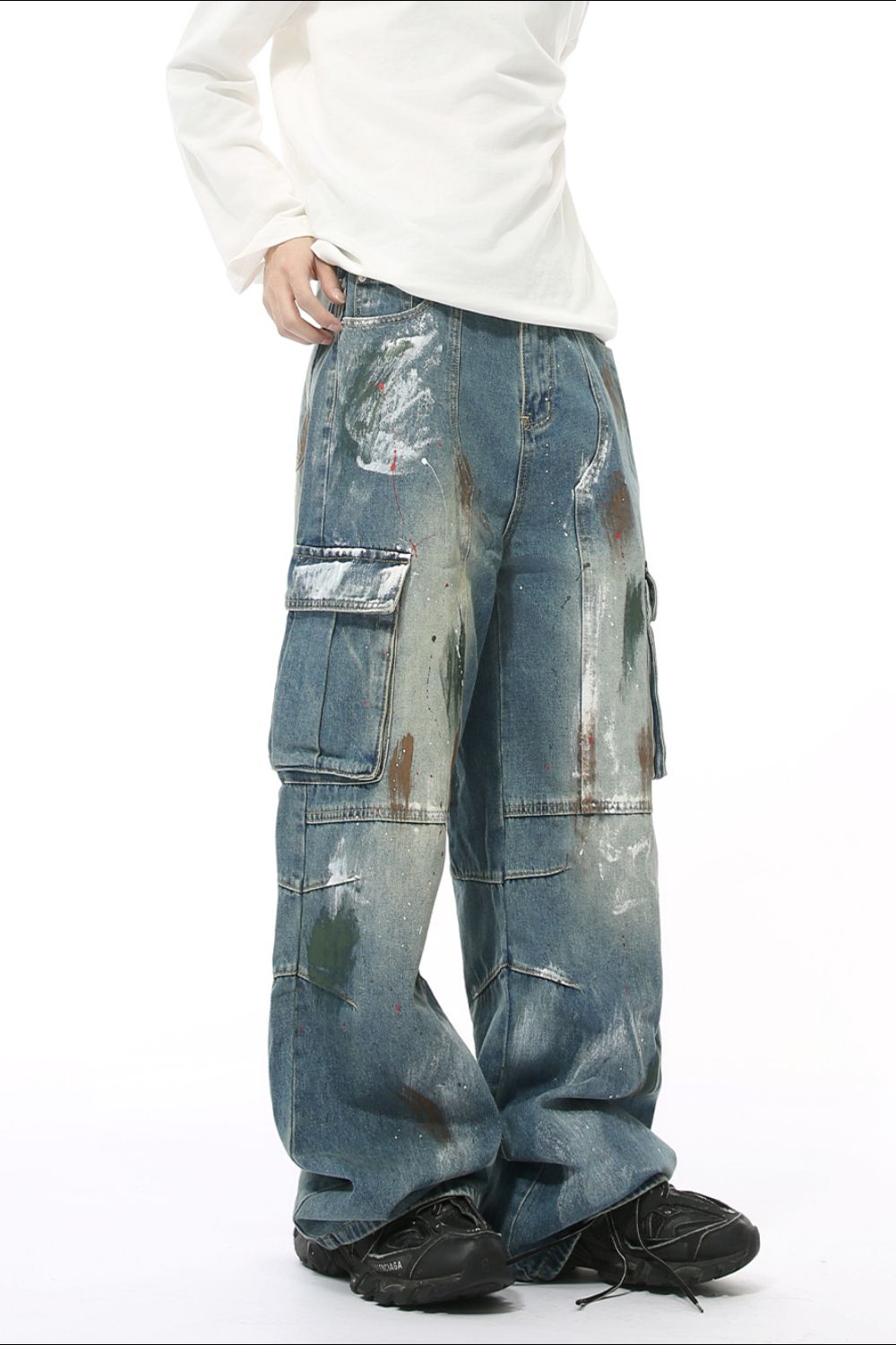Waste Soil Style Jeans with Cargo Pockets for Men