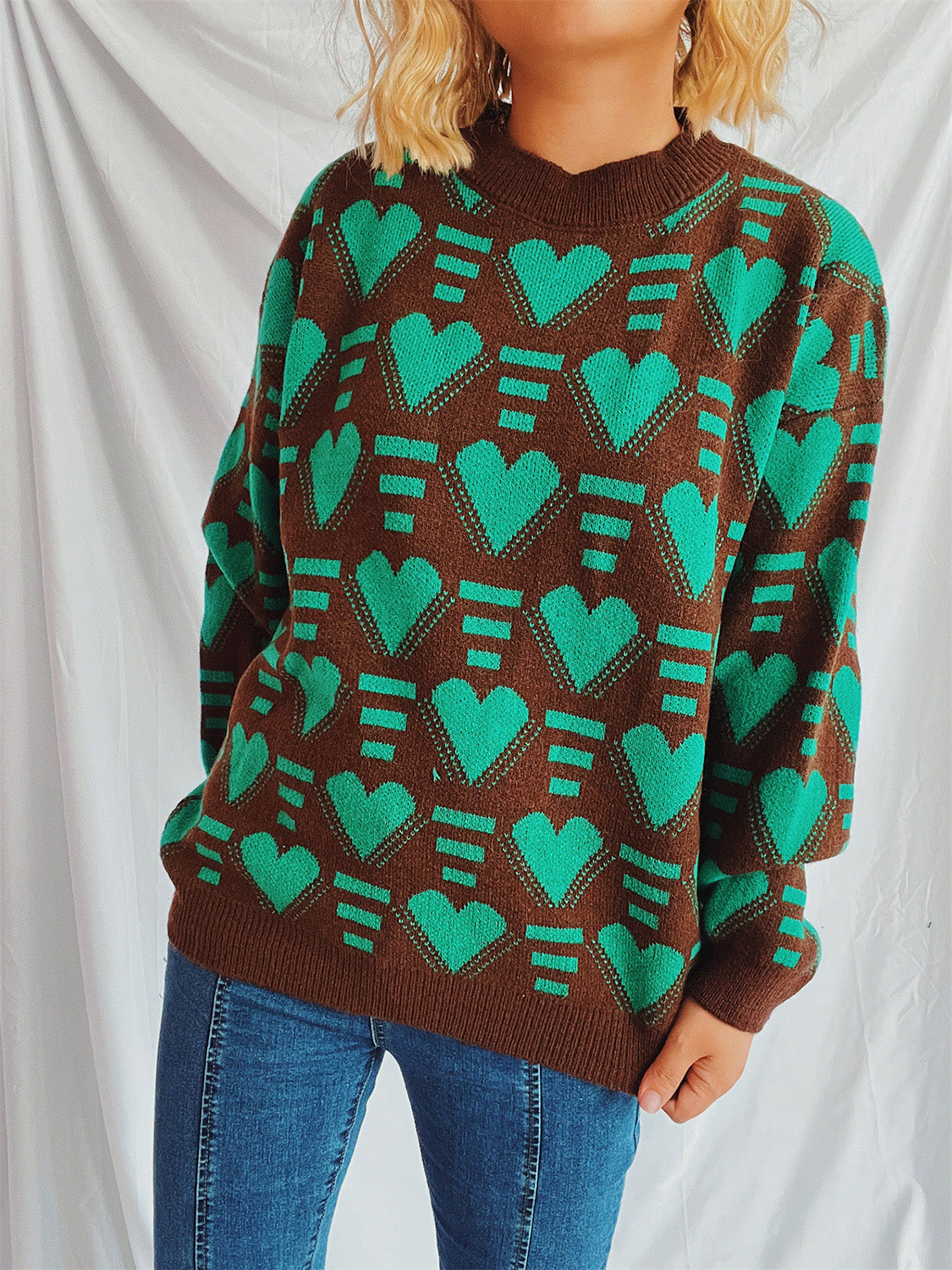Charming Heart Contrast Oversized Sweater for Cozy Style