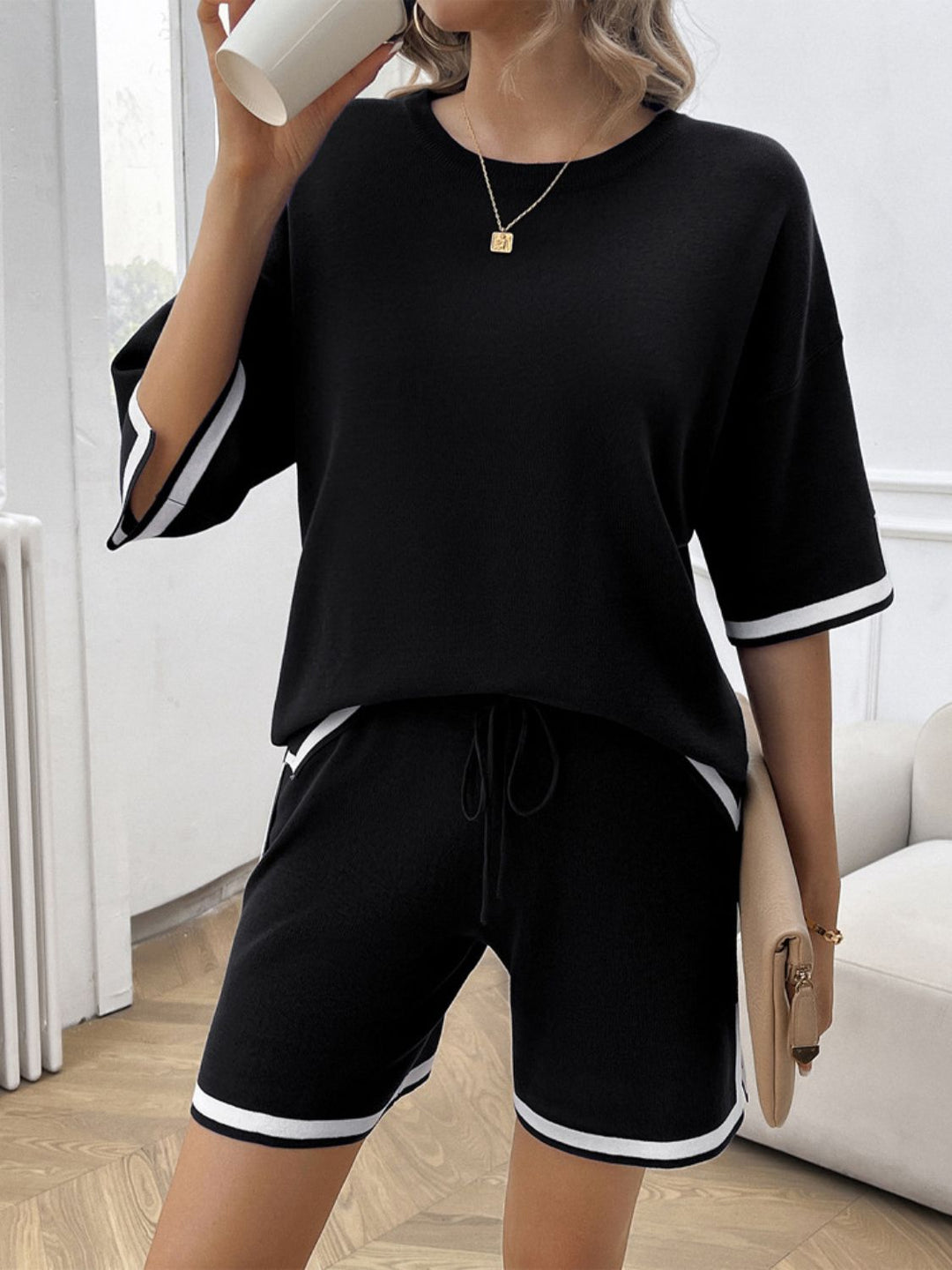 Stylish Contrast Trim Round Neck Top and Shorts Set