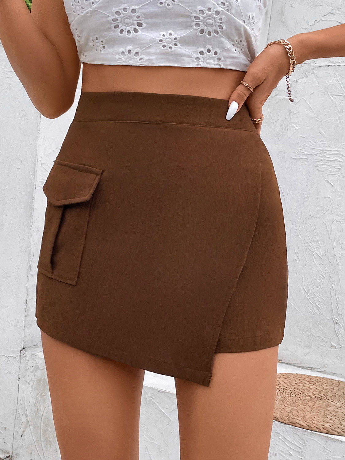 Chic High-Waisted Fashion Shorts with Pockets for Women