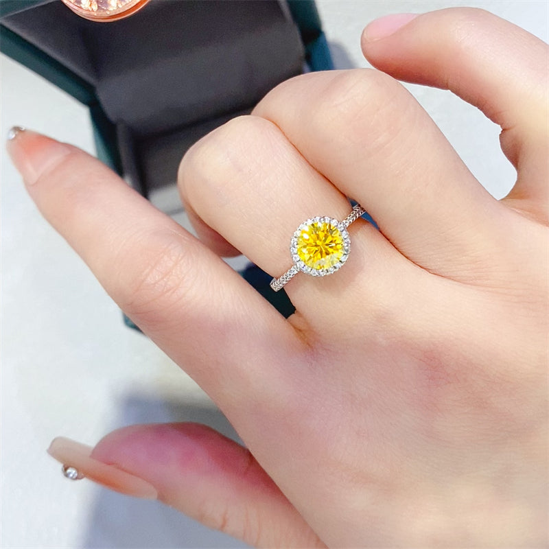 1 Carat Moissanite 925 Sterling Silver Ring for Elegance