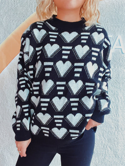 Charming Heart Contrast Oversized Sweater for Cozy Style