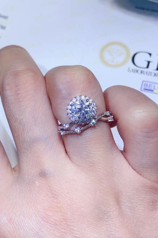 1 Carat Moissanite Platinum-Plated Ring for Elegant Style