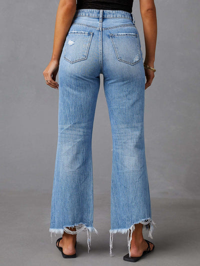 Edgy Distressed Denim Jeans with Practical Pockets for All