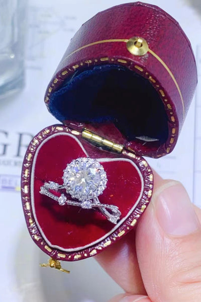 1 Carat Moissanite Platinum-Plated Ring for Elegant Style