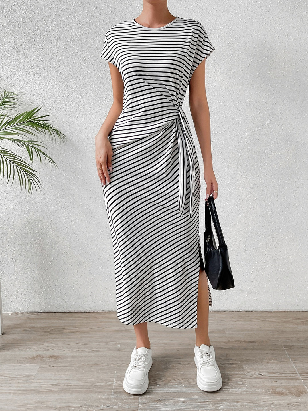 Chic Tied Striped Short Sleeve Dress with Round Neck