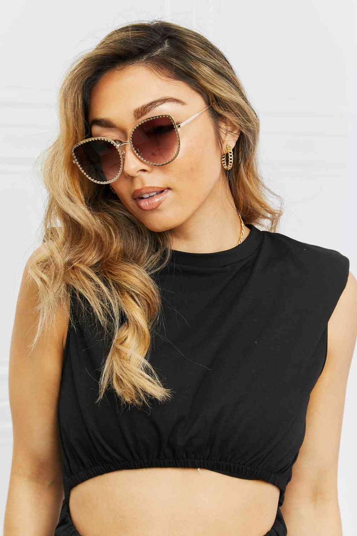 Stylish Full Rim Metal Sunglasses with UV Protection