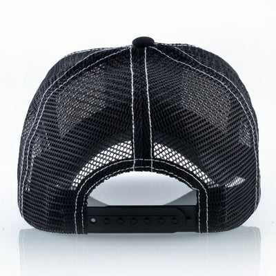 Goat Embroidery Snapback Cap for Urban Style Fashion