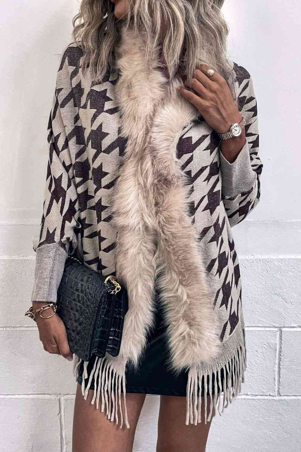 Elegant Houndstooth Fringe Trim Poncho for Chic Style