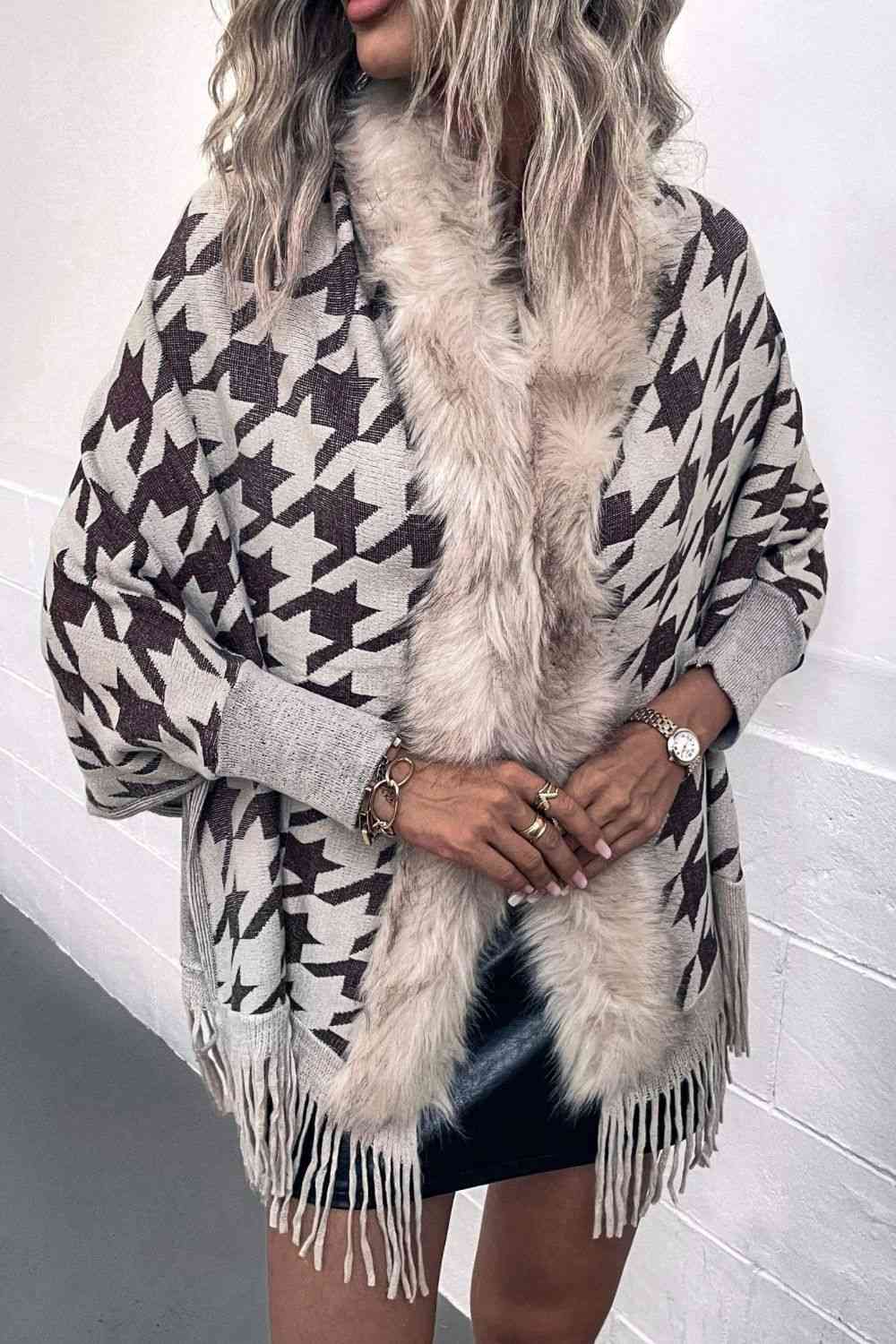 Elegant Houndstooth Fringe Trim Poncho for Chic Style